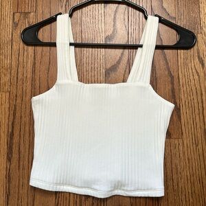 AE cream crop tank top